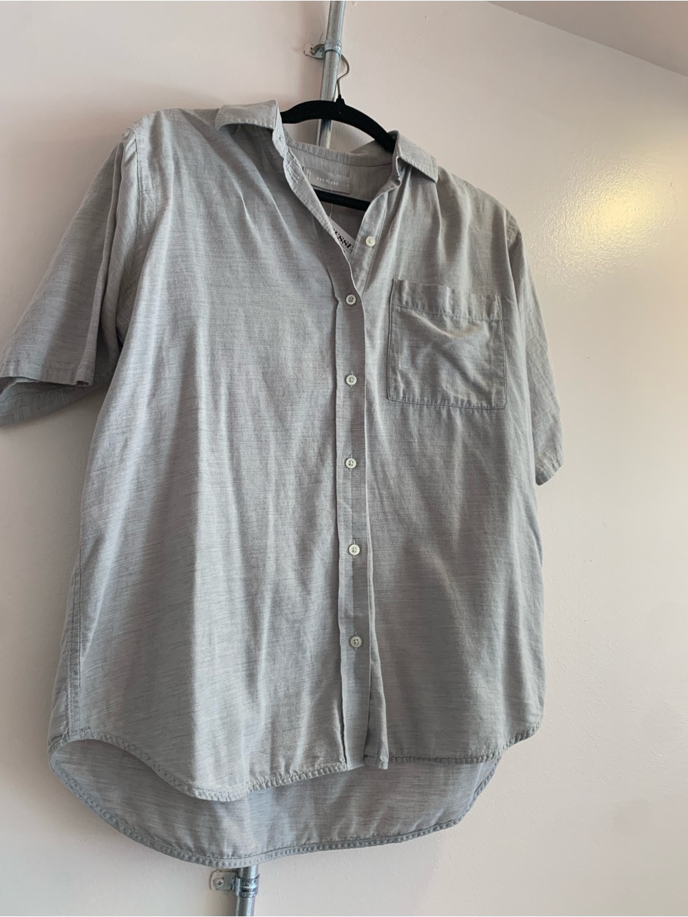 Everlane Light Gray Short-Sleeve Button-Down Shirt